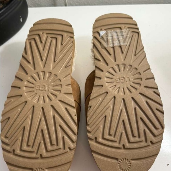 UGG Tan Suede Leisure Outdoor Slide men size 8 main image 7